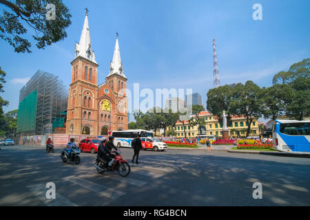 Die Kathedrale Notre Dame oder Nha Tho Duc Ba. Foto der Kathedrale Notre-Dame Basilika oder Saigon offiziell Kathedrale Basilica Stockfoto