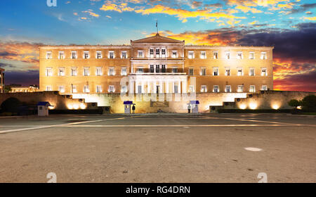 Gebäude des Griechischen Parlaments am Syntagma-Platz, Athen, Griechenland Stockfoto