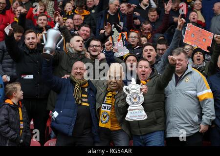 NEWPORT COUNTY FANS, MIDDLESBROUGH FC V NEWPORT COUNTY FC Middlesbrough FC V NEWPORT COUNTY FC, EMIRATES FA Cup 4. Runde, 2019 Stockfoto