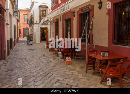 Spanische Tapas Bar, Las Teresas, "Cerveceria in Sevilla, Andalusien, Südspanien. Stockfoto