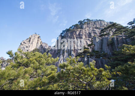 Schöne Huangshan (Gelber Berg) in Anhui China im Winter Stockfoto