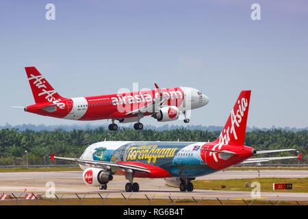 Kuala Lumpur, Malaysia - 21. Januar 2018: Air Asia Airbus A320 Neo am Flughafen Kuala Lumpur (KUL) in Malaysia. | Verwendung weltweit Stockfoto