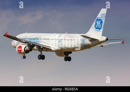 Kuala Lumpur, Malaysia - 21. Januar 2018: Air Asia Airbus A320 am Flughafen Kuala Lumpur (KUL) in Malaysia. | Verwendung weltweit Stockfoto