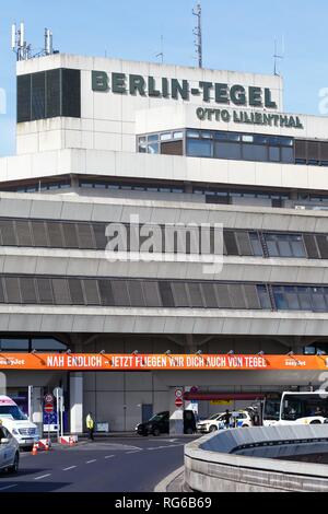 Berlin, Deutschland - 11. September 2018: Terminal am Flughafen Berlin Tegel (TXL) in Deutschland. | Verwendung weltweit Stockfoto