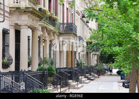 New York City, Vereinigte Staaten - alte Stadthäuser in Upper West Side Viertel von Manhattan. Stockfoto