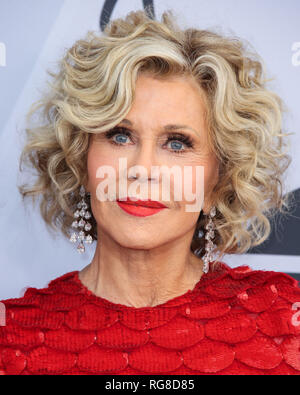 Los Angeles, USA. 27 Jan, 2019. LOS ANGELES, Ca, USA - 27. Januar: Schauspielerin Jane Fonda das Tragen einer Maison Valentino Kleid, Gismondi 1754 Juwelen, Roger Vivier Tasche und Sarah Feuerstein Schuhe kommt an der 25. jährlichen Screen Actors Guild Awards im Shrine Auditorium am 27. Januar 2019 in Los Angeles, Kalifornien, Vereinigte Staaten. (Foto von Xavier Collin/Image Press Agency) Quelle: Bild Presse Agentur/Alamy leben Nachrichten Stockfoto