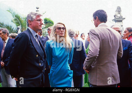 Friedrich Christian Mick Flick mit Schwägerin Donatella Missikoff, Ca. 1987. Friedrich Christian Flick Mick mit seiner Schwägerin Donatella Missikoff, Ca. 1987. Stockfoto