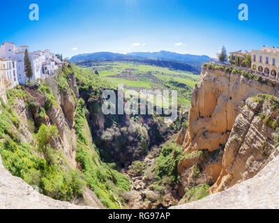 Spanien, Andalusien, Ronda, großem Betrachtungswinkel Stockfoto