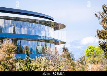 März 8, 2018 Cupertino/CA/USA - Das neue Apple Büros im Silicon Valley, South San Francisco Bay Area. Stockfoto