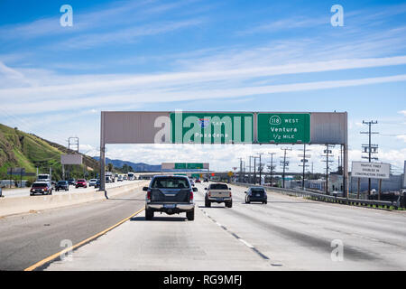 März 15, 2018, Los Angeles/CA/USA - das Fahren auf der Autobahn im Süden von Kalifornien Stockfoto