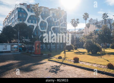 BATUMI, Georgien - Januar 11, 2019: Moderne Architektur in Batumi, Georgien Stockfoto