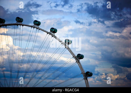 Großes Riesenrad in Singapur. Stockfoto