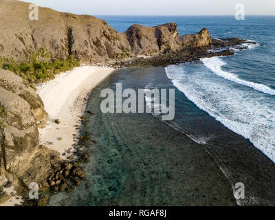 Indonesien, Lombok, Luftaufnahme von Strand Stockfoto