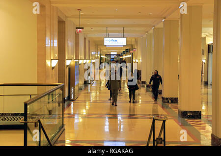 Innenansicht mit Merchandise Mart. Chicago, Illinois/USA. Stockfoto