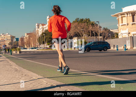 Laufender Mann. Aktiver Lebensstil. Fitness im Freien. Runner Stockfoto