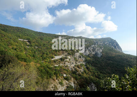 Krimer Berge in der Nähe von Laspi, Krim, Ukraine. Oktober 2008 © wojciech Strozyk/Alamy Stock Foto Stockfoto