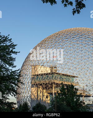 Montreal, Quebec, Kanada, 22. Juni 2018: Die biosphäre (Französisch: "La Biosphère de Montréal") ist ein Museum, das der Umwelt gewidmet und es' wird entfernt Stockfoto