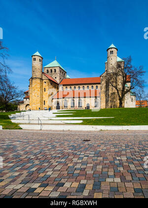 Deutschland, Niedersachsen, Hildesheim Lowe, die Kirche St. Michael Stockfoto