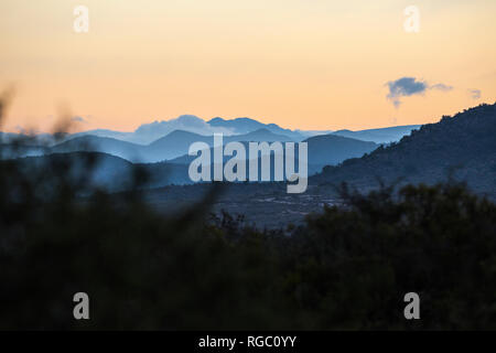 Südafrika, Rooiberg, Bergkulisse in den Morgen Stockfoto