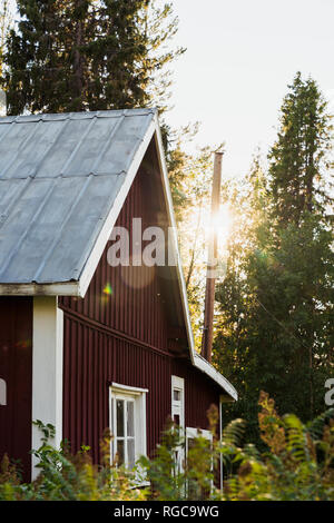 Finnland, Lappland, Cottage in ländlichen Landschaft Stockfoto