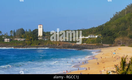 Ein Blick auf den Strand eine Waimea Bay an der Nordküste von Hawaii Stockfoto