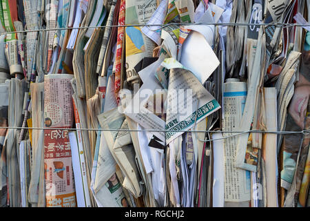 HONG KONG - Oktober 25, 2015: Nahaufnahme von Stapel von Papier für das Recycling in Hong Kong Stockfoto