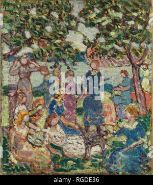 Picknick am Einlass. Artist: Maurice Brazil Prendergast (Amerikanische, St. John's, Neufundland 1858-1924 New York). Abmessungen: 28 1/4 x 24 3/4 in. (71,8 x 62,9 cm) Gerahmt: 37 7/8 x 34 3/8 x 4 1/2 in. (96,2 x 87,3 x 11,4 cm). Datum: Ca. 1918-23. In vordem meist in Aquarell und Monotype gearbeitet, Prendergast, ein ernsthaftes Engagement der Ölmalerei Beginn in etwa 1903. 1910 hatte seine Öle vielfältiger geworden und phantasievolle in Thema und sind monumentale in Anordnung, wie diese Leinwand bezeugt. Das Thema im Meer Kultur von New England, wo Prendergast ma verbrachte entstand Stockfoto