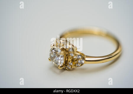 Ein Gold Diamond Engagement Ring Stockfoto