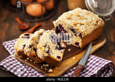 Zitrone und blueberry Brot Kuchen krümeln Stockfoto