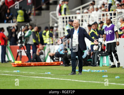 Januar 29, 2019: Alberto Zaccheroni, Trainer der VAE während Qatar v VAE an der Abu Dhabi in Abu Dhabi, Vereinigte Arabische Emirate, AFC Asian Cup, asiatische Fußball-Meisterschaft. Ulrik Pedersen/CSM. Stockfoto