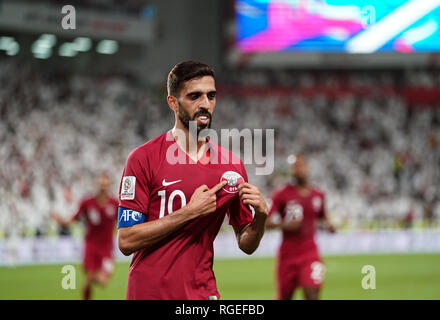 Januar 29, 2019: Hassan Al-Haydos ÃŠ von Katar Feiern zum zählenden 3-0 während Qatar v VAE an der Abu Dhabi in Abu Dhabi, Vereinigte Arabische Emirate, AFC Asian Cup, asiatische Fußball-Meisterschaft. Ulrik Pedersen/CSM. Stockfoto