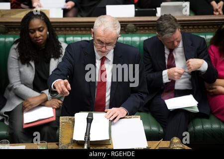 London, Großbritannien. 29 Jan, 2019. Britische Labour leader Jeremy Corbyn (Vorne) besucht eine Debatte über die Brexit viel Änderungen im Unterhaus in London, Großbritannien, am 31.01.29., 2019. Credit: britische Parlament/Jessica Taylor/Xinhua/Alamy leben Nachrichten Stockfoto