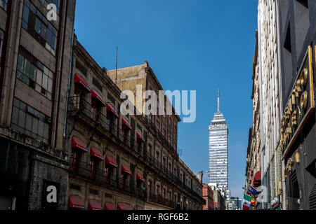 Der Torre Latinoamericana, in der Innenstadt von Mexico City Stockfoto