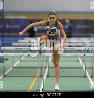 Britische Heptathlete Niamh Emerson in Aktion während der Waliser Senior Leichtathletik WM/Kombinierte Veranstaltungen Indoor Internationale 2019 bei N.I.A.C in Cardiff. Stockfoto