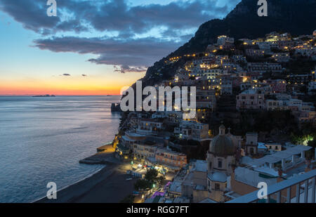 Positano, schönen mediterranen Dorf an der Amalfiküste. Italien Stockfoto
