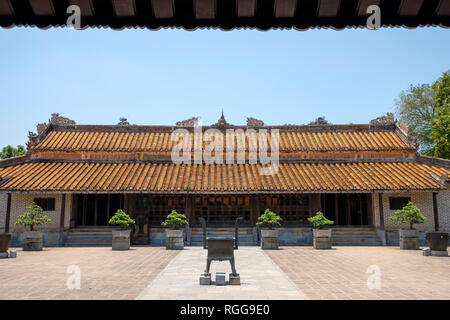 Hoa Khiem Palast an der Kaiser Tu Duc Grab Komplex in Hue, Vietnam, Asien Stockfoto