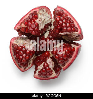 Split Granatapfel Obst auf Weiß Stockfoto
