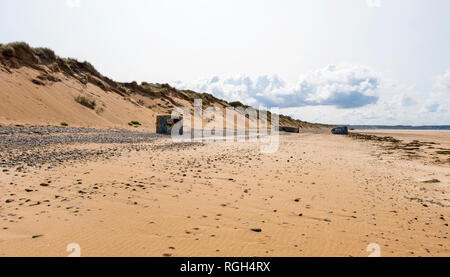 Biville, Frankreich - 25. August 2018: Landschaft in der Nähe von Biville in Normady. Deutsche zweite Weltkrieg Bunker am Strand. Manche, Cotentin, Cap de la Hague, Fra Stockfoto