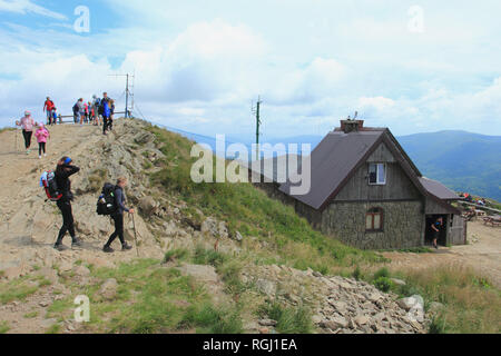 Berghütte namens 'Chatka Puchatka" (puchatka Hütte) auf Polonina Wetlinska, Bieszczady-gebirge, Polen Stockfoto