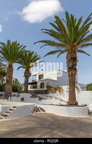 Spanien, Kanarische Inseln, Lanzarote, San Bartolome, City Park in der Mitte Stockfoto