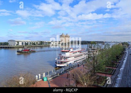 SAVANNAH, Georgia - Januar 8, 2016: Savannah ist die älteste Stadt in Georgien. Von der historischen Architektur und Parks zu den Stränden von Tybee, Savanne Stockfoto