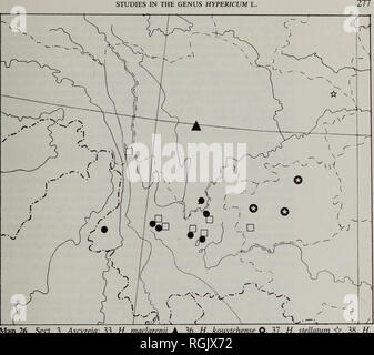 . Bulletin des British Museum (Natural History) Botanik. Studien, DIE IN DER GATTUNG HYPERICUM L. Karte 26 Abs. 3. Ascyreia: 33. H. maclarenii lancasteri *, 39. H. curvisepalum?. ? , 36. H. kouytchense O, 37. H. Stellatum, 38. Blätter mit eher Dichte, aber unverständlichen tertiären Reticulation unter; eine Blume 80mm Durchm.; Kelchblätter 10-12 x 6-7 mm breit elliptisch und abgerundeten apiculate; Petalen 40 x 28 mm, Mittelstufe in Form mit uncinate Subterminal apiculus zu Stumpf; Staubblätter 16-17 mm lang, 0-4 x Blütenblätter, mit gelben Staubbeuteln und Eierstock eiförmig, 10 x 6 mm, mit Stilen 13 mm (1-3 x Eierstock), allmählich outcu Stockfoto