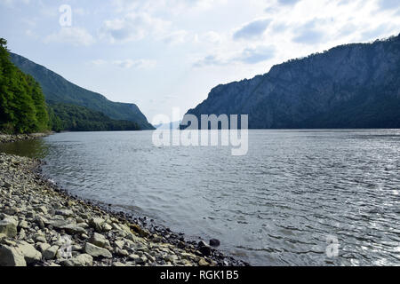 Eisernes Tor auf dunabe River. Djerdap Nationalpark. Serbien - Rumänien Grenze. Stockfoto