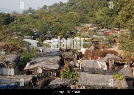 Basic Shelter der Armut das Leben in Gemeinschaft am Stadtrand von Haridwar, Uttarakhand, Indien Stockfoto