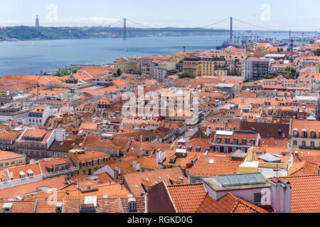 Panoramablick über Lissabon von der Burg São Jorge, Portugal Stockfoto