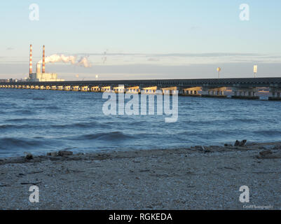 Die Sonne hinter Harry schönen Brücke Stockfoto