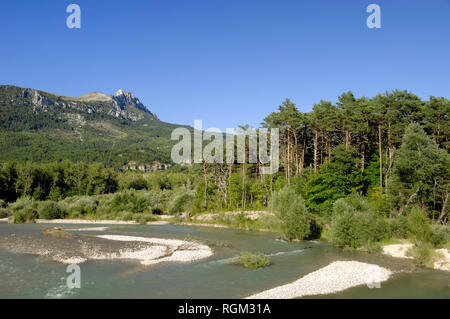 Zusammenfluss der Fluss Verdon und Flusses Jabron, in der Nähe des Pont de Carajuan, in der Verdon Schlucht und Verdon Rigional Park Var Frankreich Stockfoto