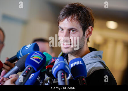 Mannheim, Deutschland. 30 Jan, 2019. Handball: Bundesliga, Pressekonferenz des Bundesligavereins Rhein-Neckar-Löwen in der SAP Arena. Handball Spieler Uwe Gensheimer antworten auf die Fragen der Journalisten nach der Pressekonferenz. Das nationale Team Kapitän kehrt in der Rhein-Neckar Löwen für die neue Saison. Foto: Uwe Anspach/dpa/Alamy leben Nachrichten Stockfoto