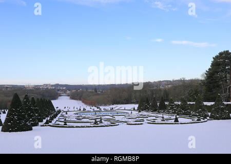 Paris, Frankreich. 30. Januar, 2019. Schneedecke im Park von Sceaux nach Sturm Gabriel Credit: chromoprisme/Alamy leben Nachrichten Stockfoto