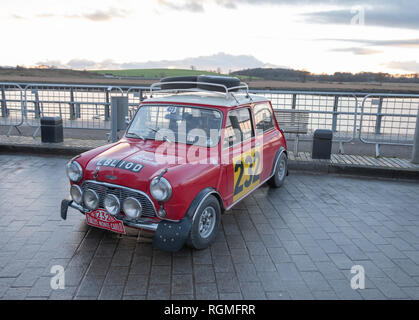 Glasgow, Schottland, Großbritannien. 30. Januar 2019: Der 22. Rallye Monte-Carlo Historique beginnt in Clydebank. Credit: Skully/Alamy leben Nachrichten Stockfoto